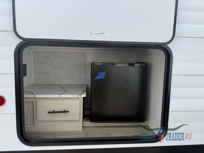 2026 Shasta RVs i-5 Edition 527BHS - Photo 4