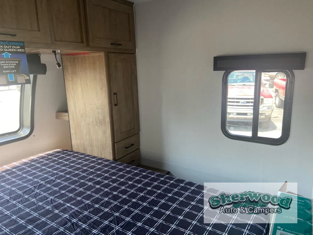 2024 Coachmen Freedom Express Ultra Lite 258BHS, Photos photo 19