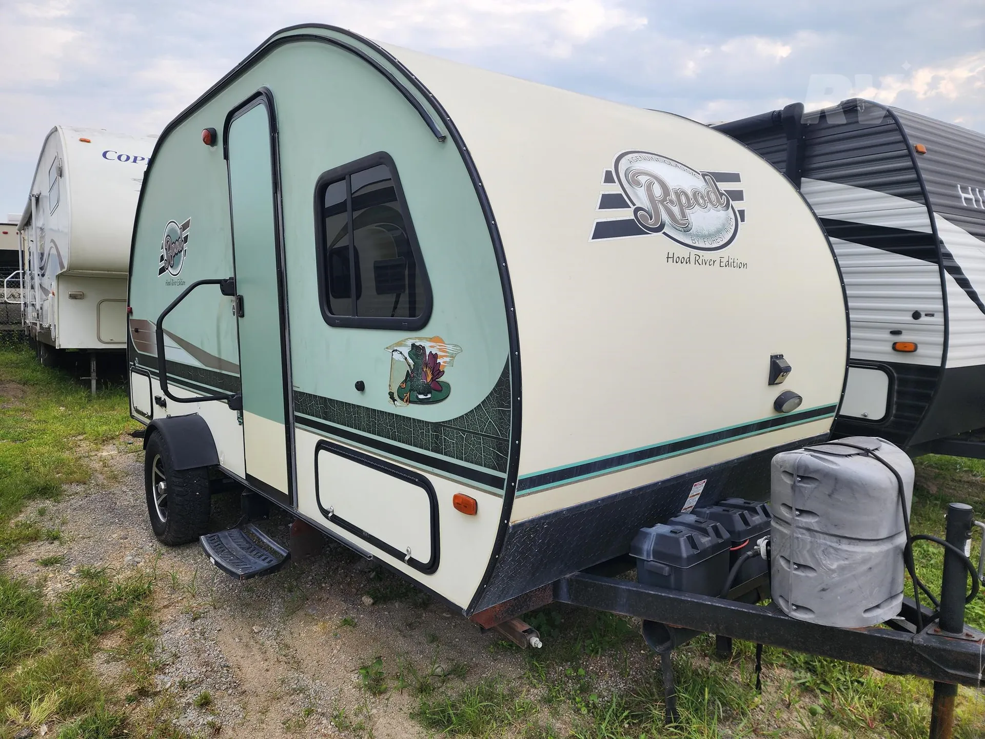 2017 FOREST RIVER R-POD 183G - Photo 4