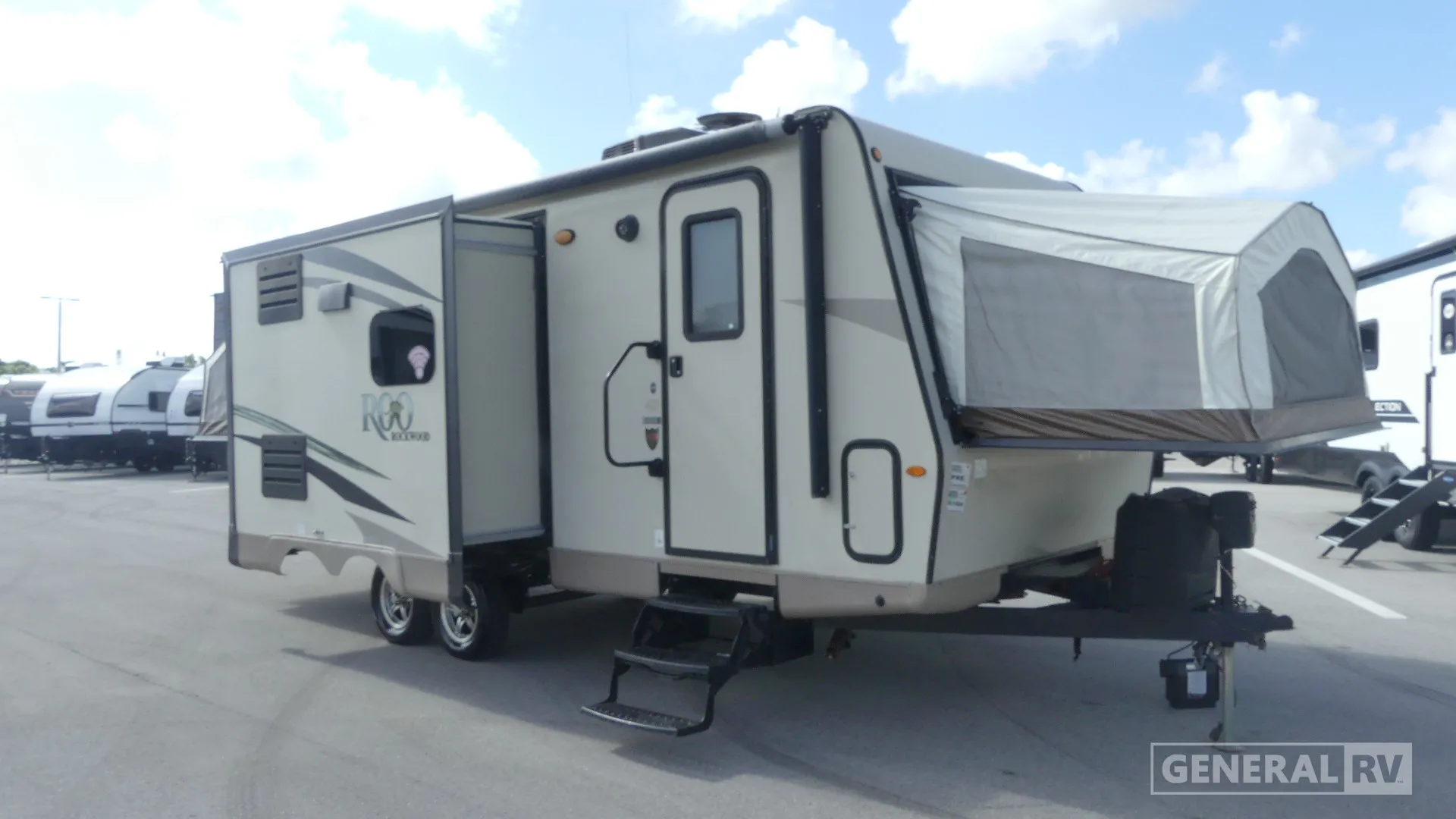 2019 Forest River Rockwood Roo 23IKSS - Photo 2