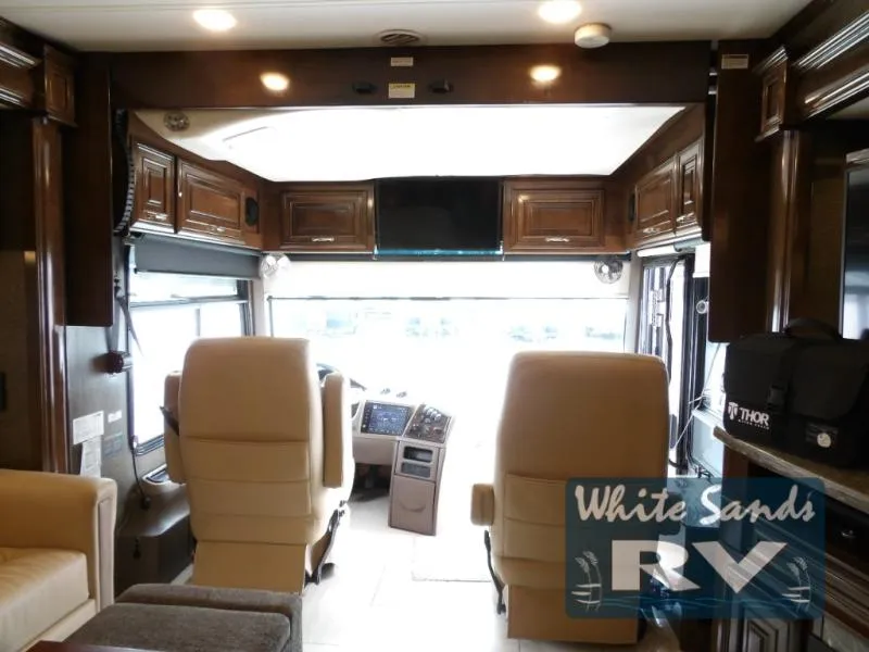 2018 Thor Motor Coach Tuscany 45AT - Photo 3