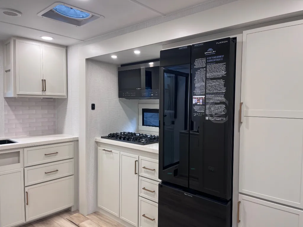 2026 Brinkley Model I 235, Photos photo 6