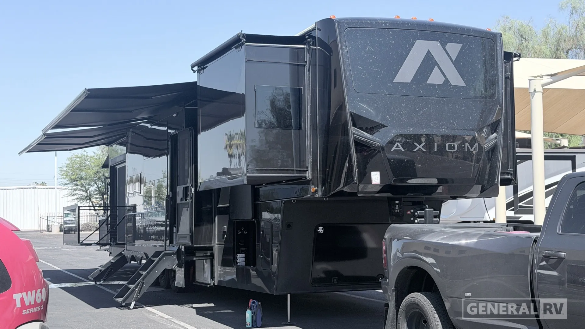 2027 Axiom Vendetta V4250SP - Photo 2