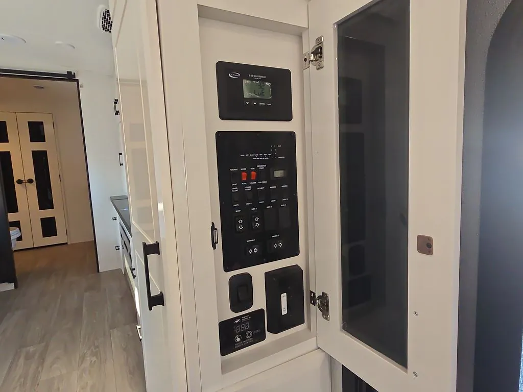 2027 Jayco Pinnacle 36FBTS, Photos photo 23