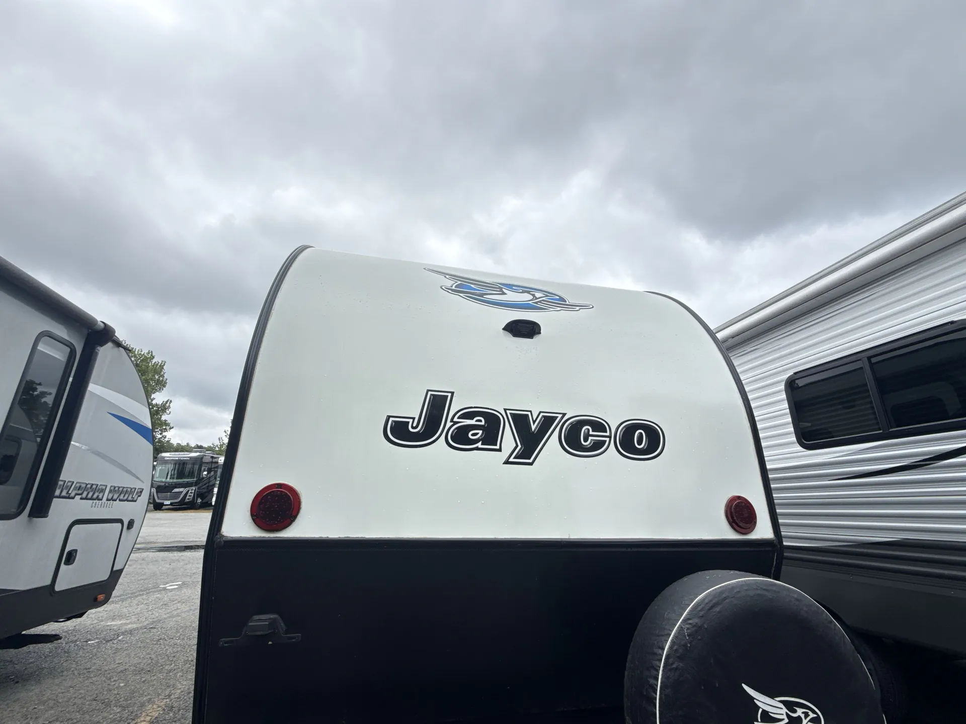 2018 Jayco Hummingbird 17RB — living area main