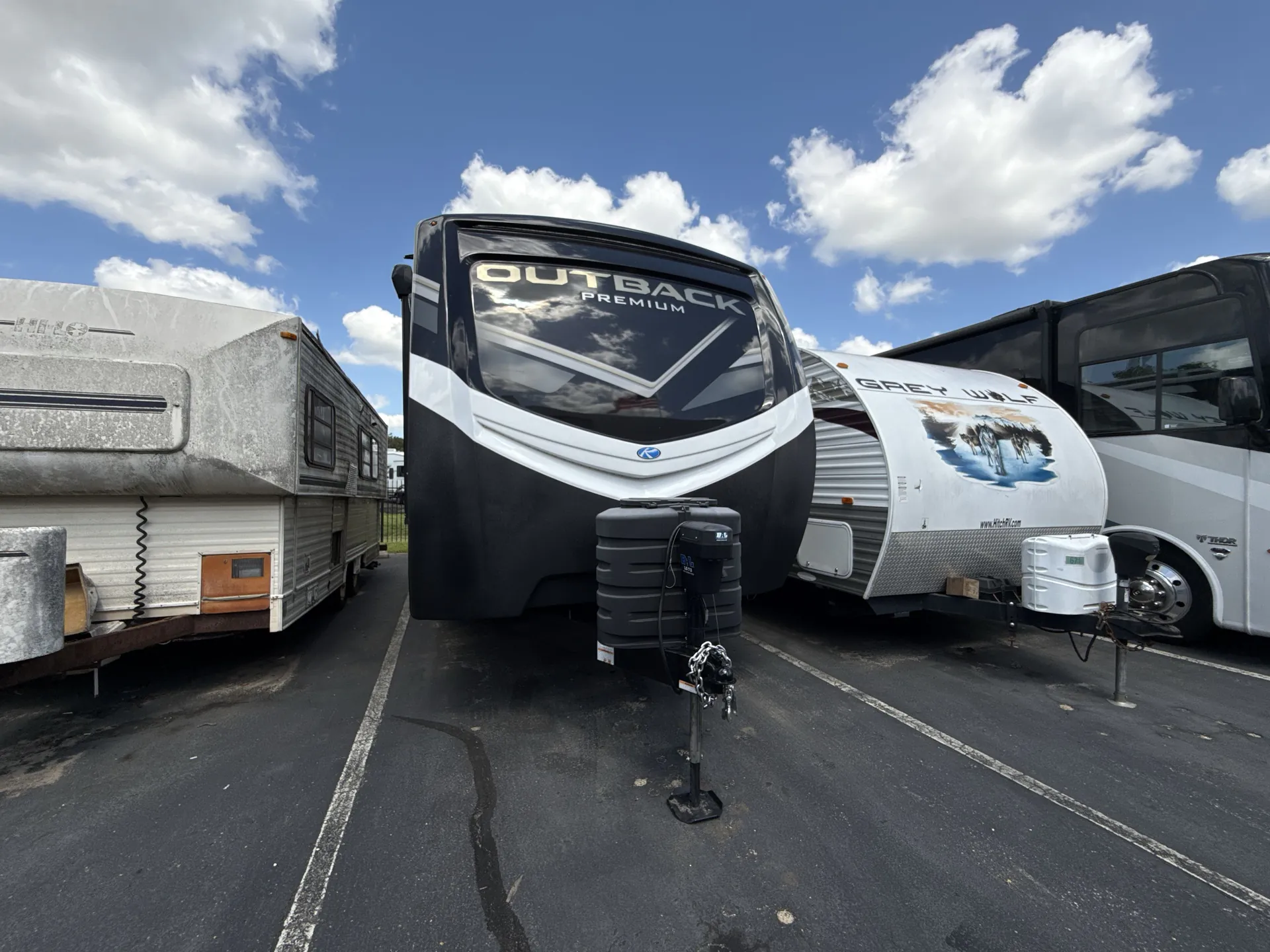 2024 Keystone Outback 343DB - Photo 2