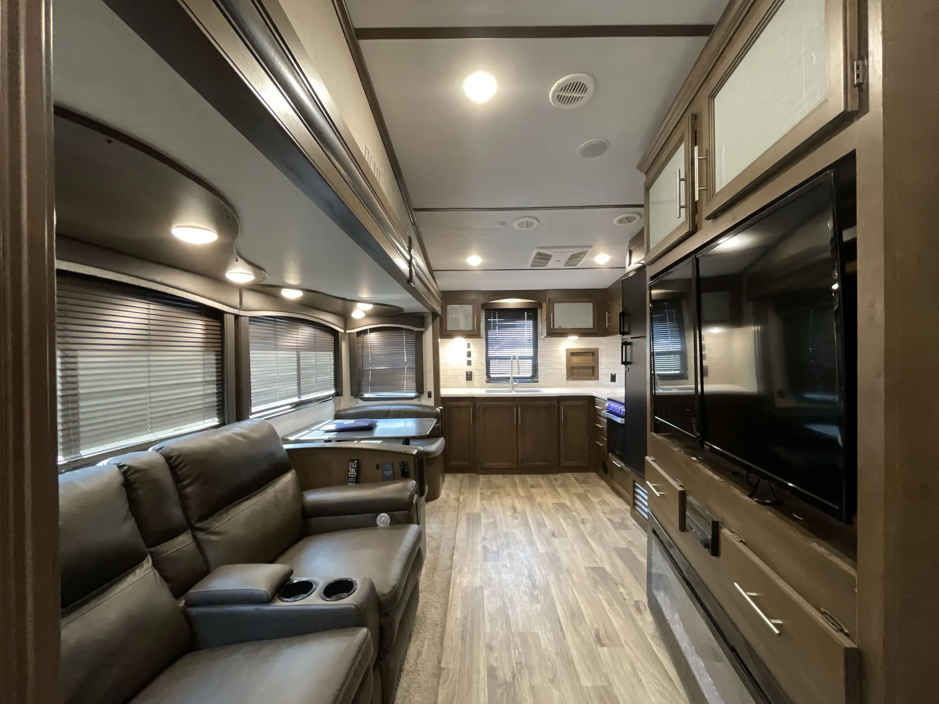 2021 Keystone Cougar Half-Ton 29MBS — living area main
