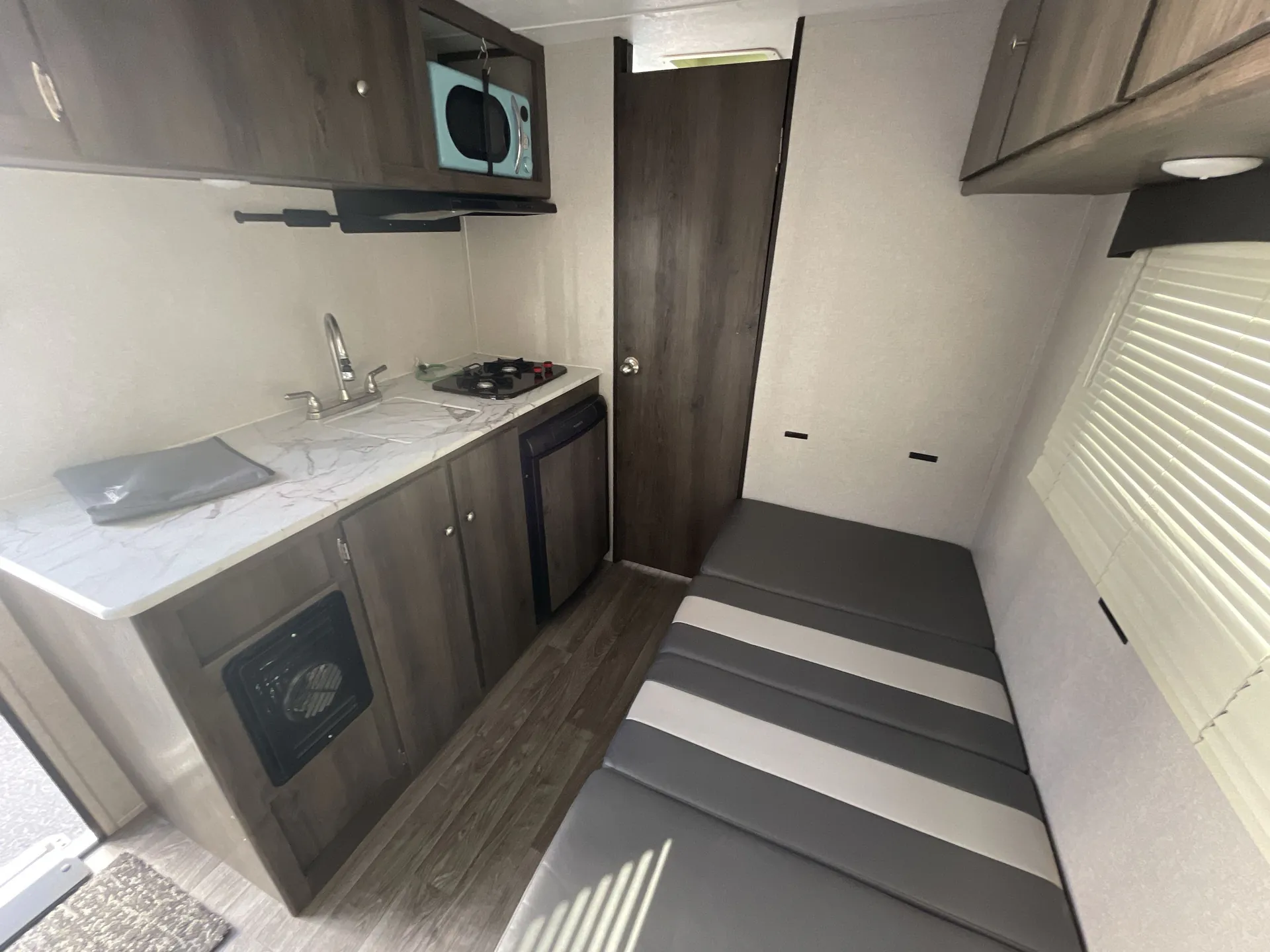 2021 Coachmen Viking Ultra-Lite 17FQ - Photo 4