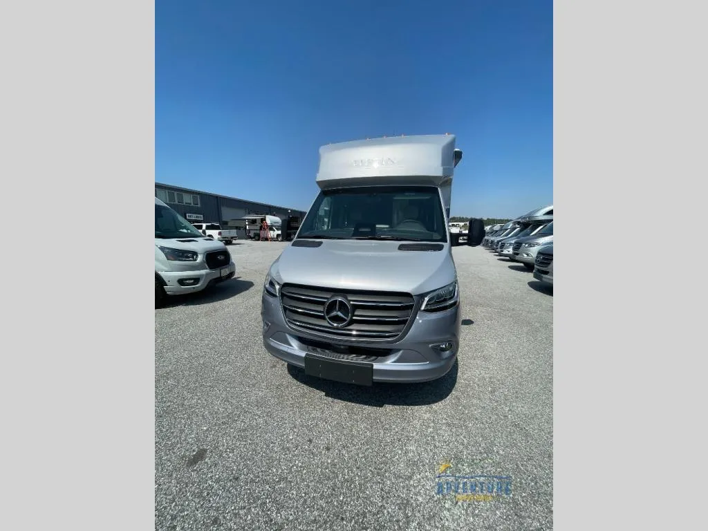 2026 Tiffin Wayfarer 25 XPW - Photo 3