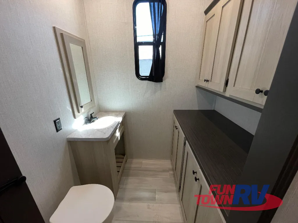 2026 Forest River Cardinal 37GALLEY, Photos photo 19