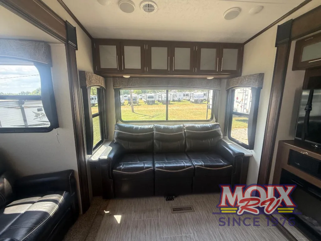 2019 Forest River Wildcat 383MB, Photos photo 11