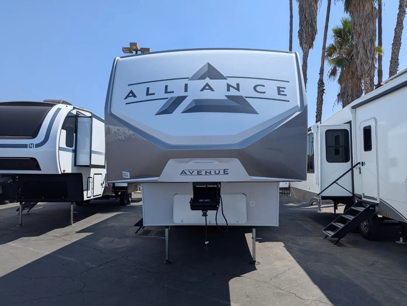 2026 Alliance RV Avenue All-Access Series 29RL - Photo 3