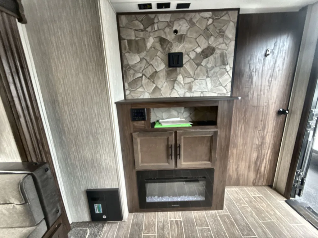 2021 Forest River Cherokee 274BRB, Photos photo 25