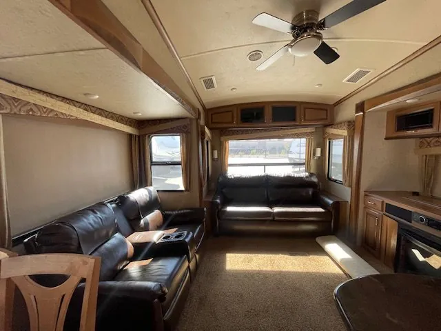 2016 Forest River Cedar Creek 36CKTS — Photo 7