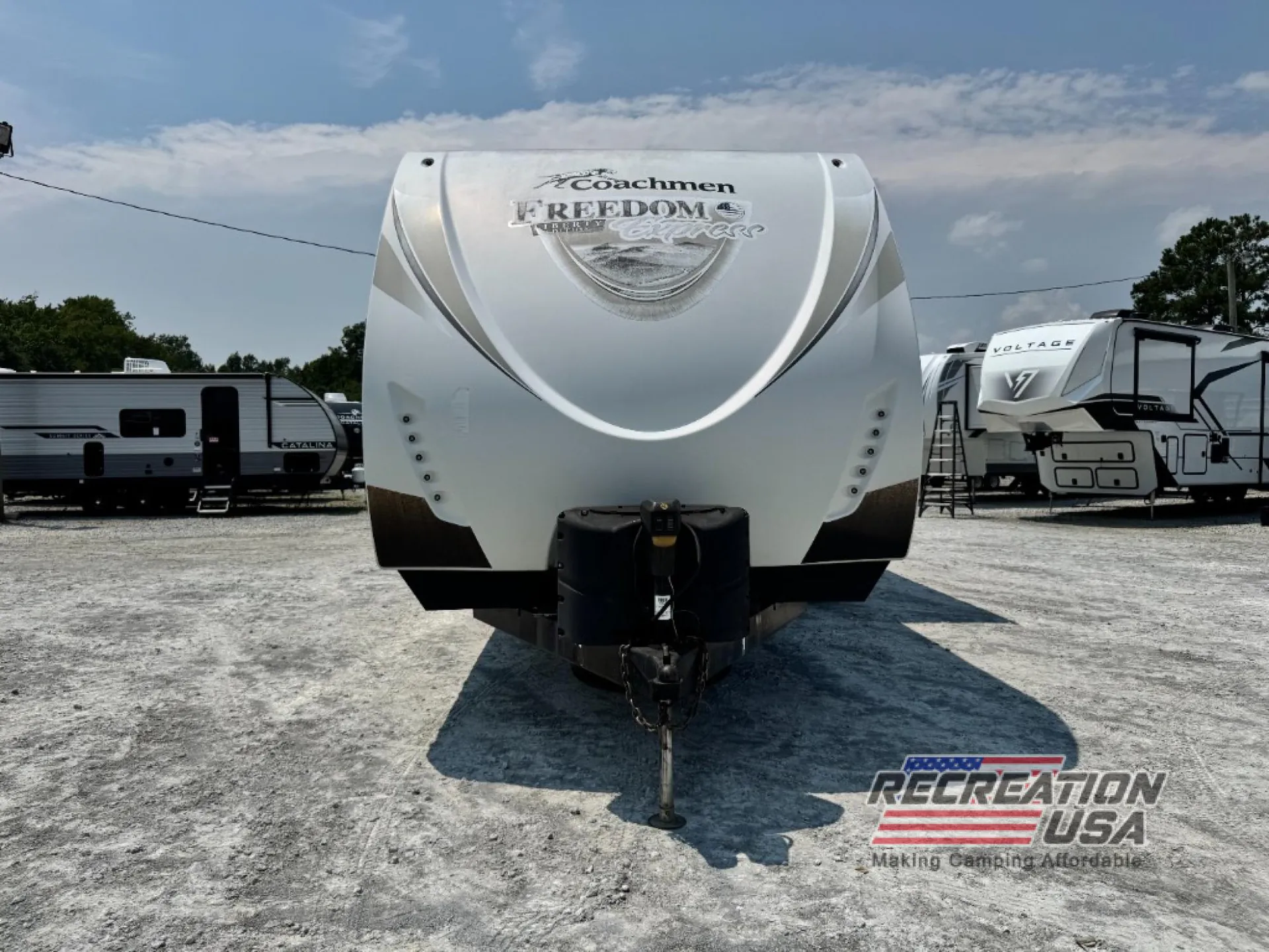 2017 Coachmen Freedom Express 320BHDS - Photo 4