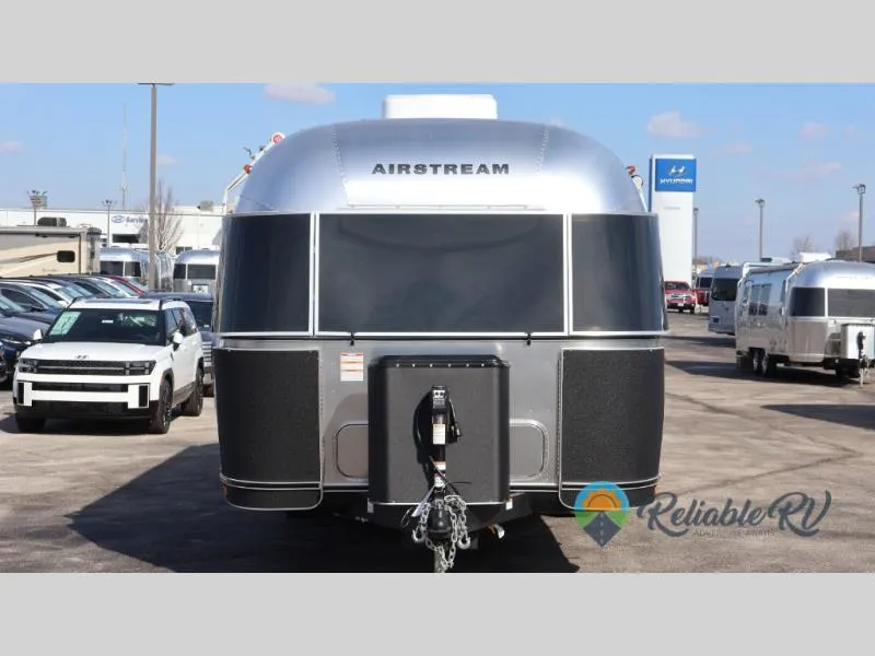 2026 Airstream Flying Cloud 27FB - Photo 4