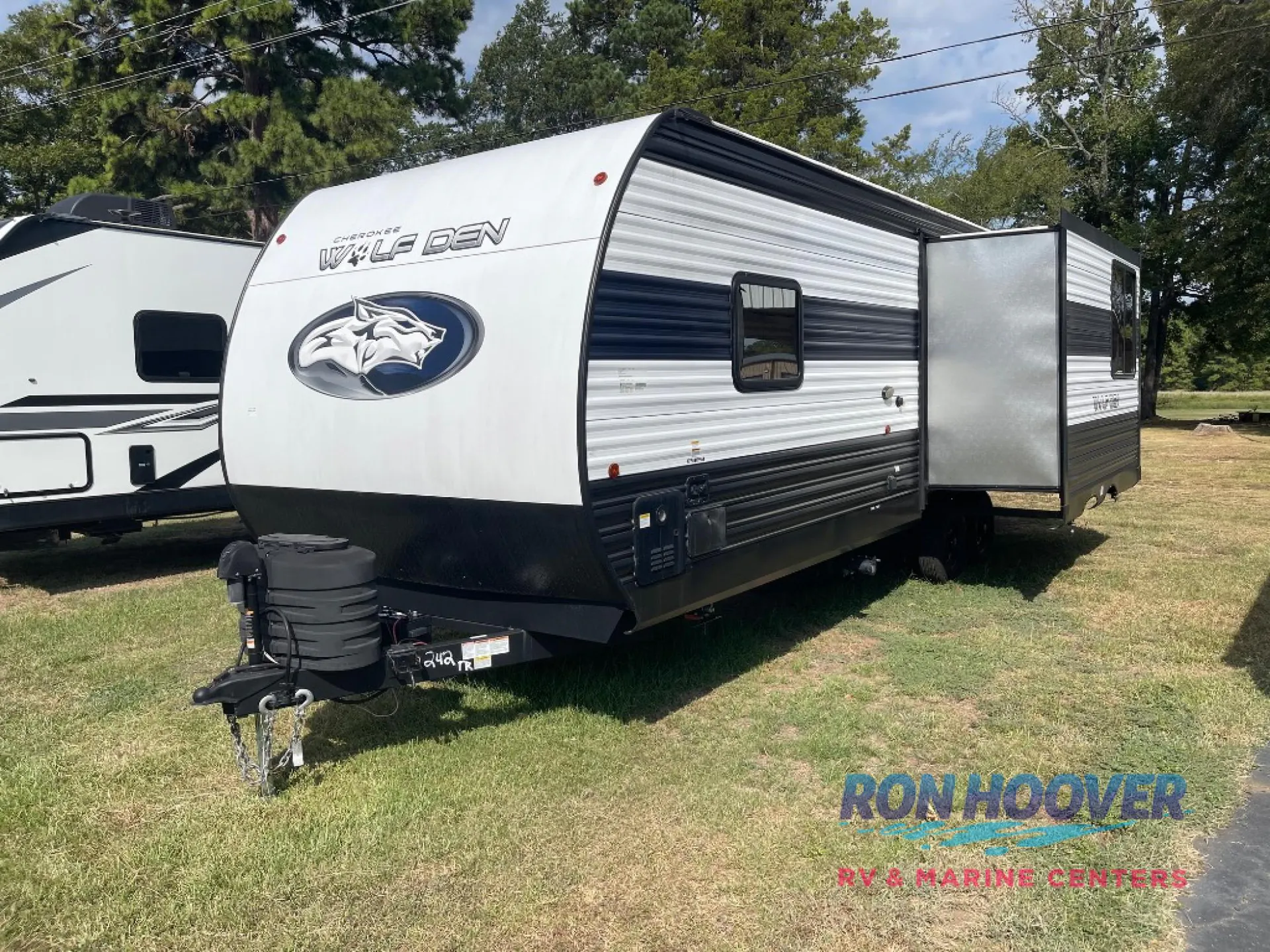 2024 Forest River Cherokee Wolf Den 242TR - Photo 3