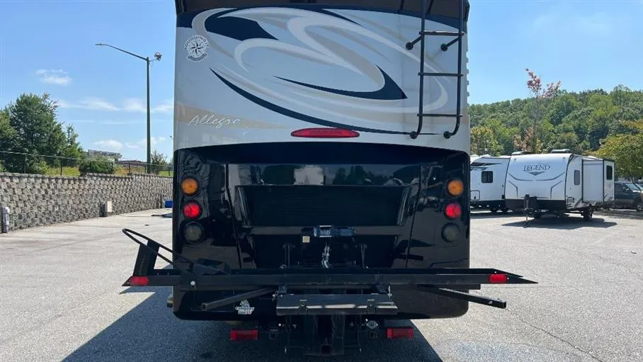2014 Tiffin Motorhomes Allegro Breeze 32BR - Photo 4