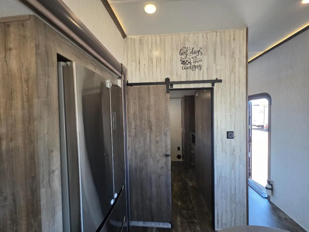 2020 Forest River Sabre 36BHQ, Photos photo 23