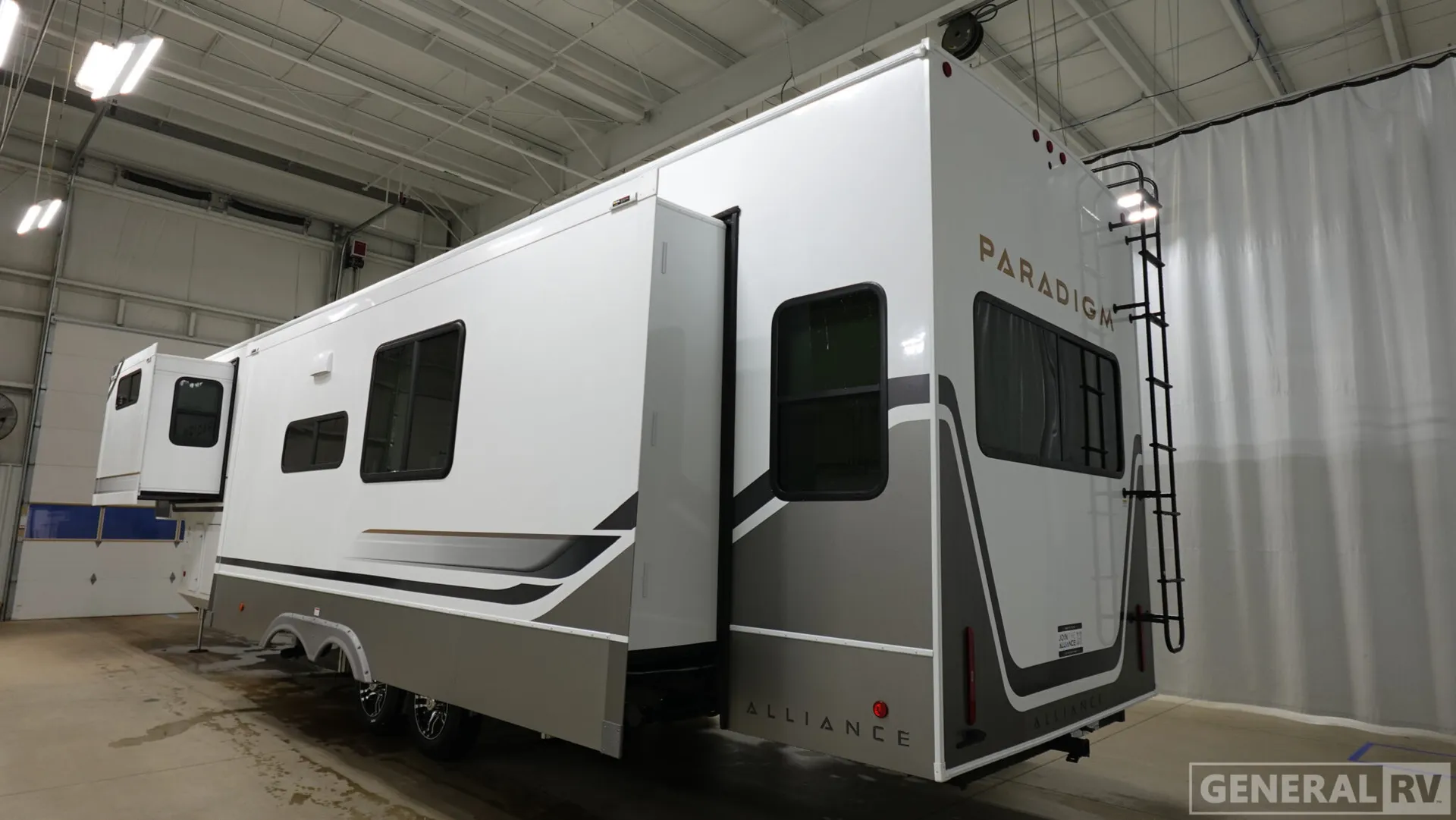 2026 Alliance RV Paradigm 388SP - Photo 4
