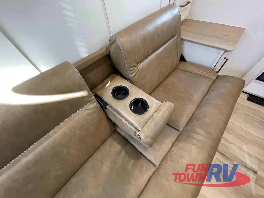 2026 Brinkley Model Ix 20X, Photos photo 17