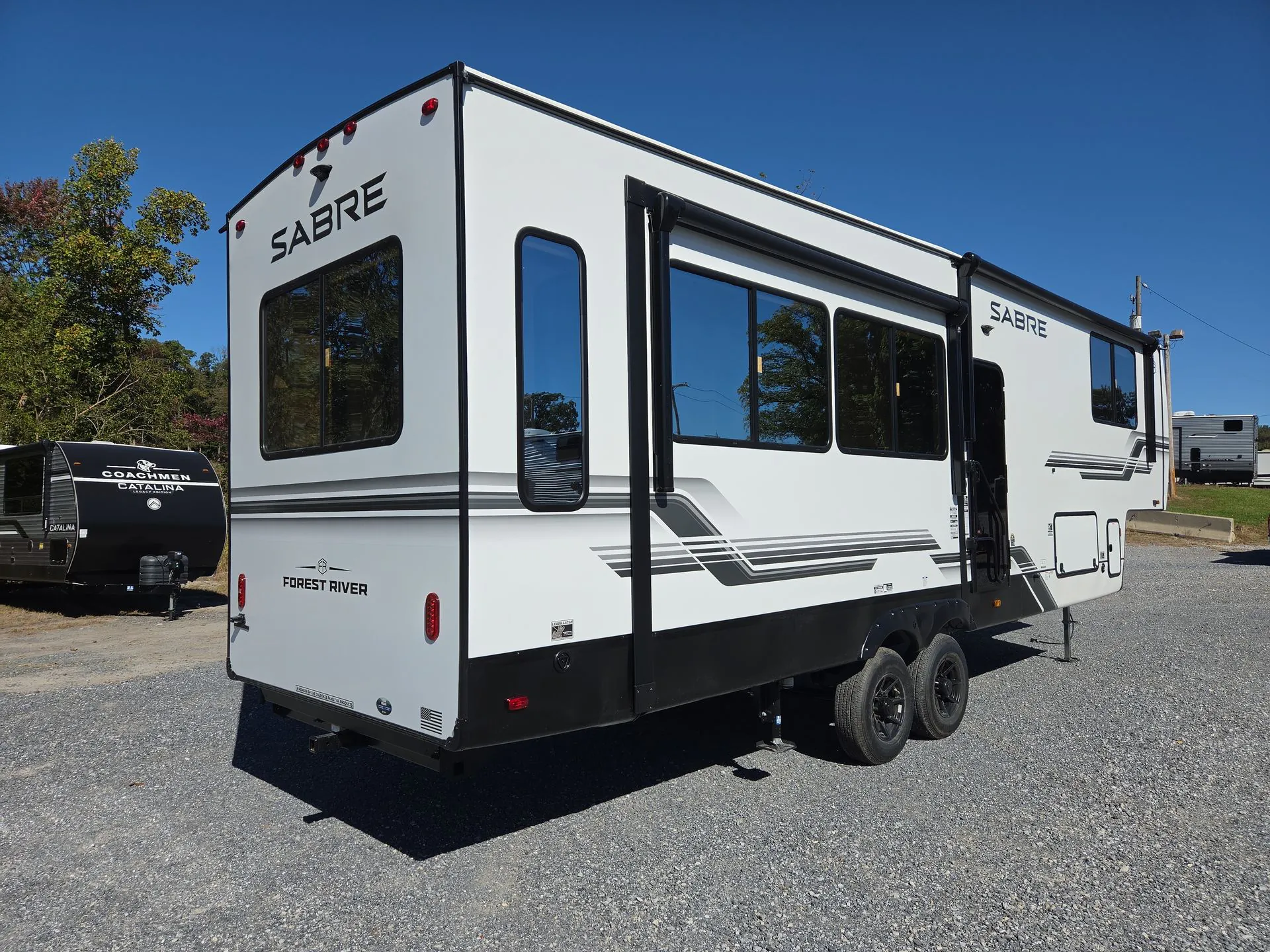 2027 Forest River Sabre 32RL — Photo 8