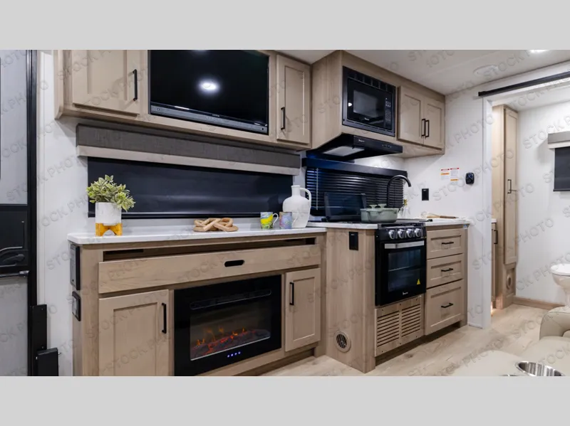 2027 Forest River RV Rockwood Mini Lite 2524FBT - Photo 4