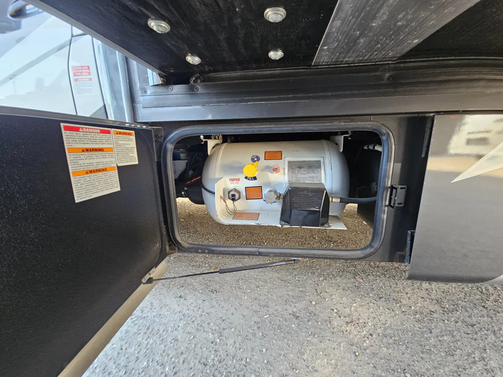 2021 Thor Motor Coach Tiburon 24FB, Photos photo 83