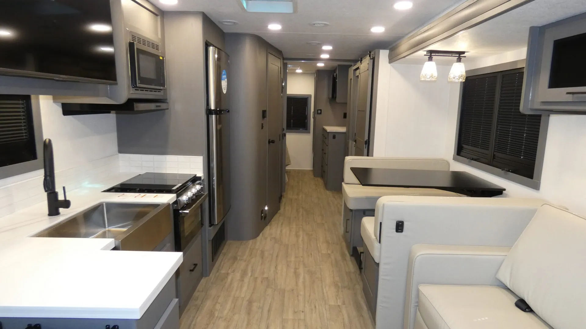 2026 Coachmen Pursuit 31ES - Photo 3