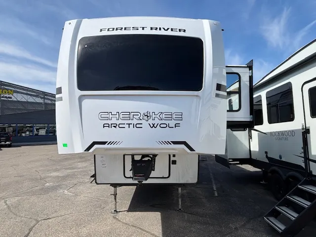 2025 CHEROKEE Arctic Wolf 3800 DECK - Photo 2