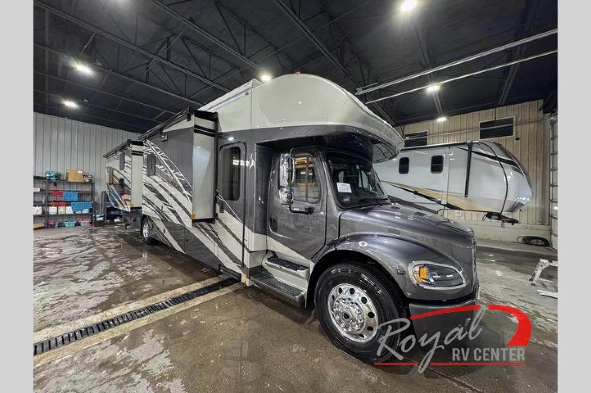 2026 Renegade RV Valencia 39BB - Photo 2