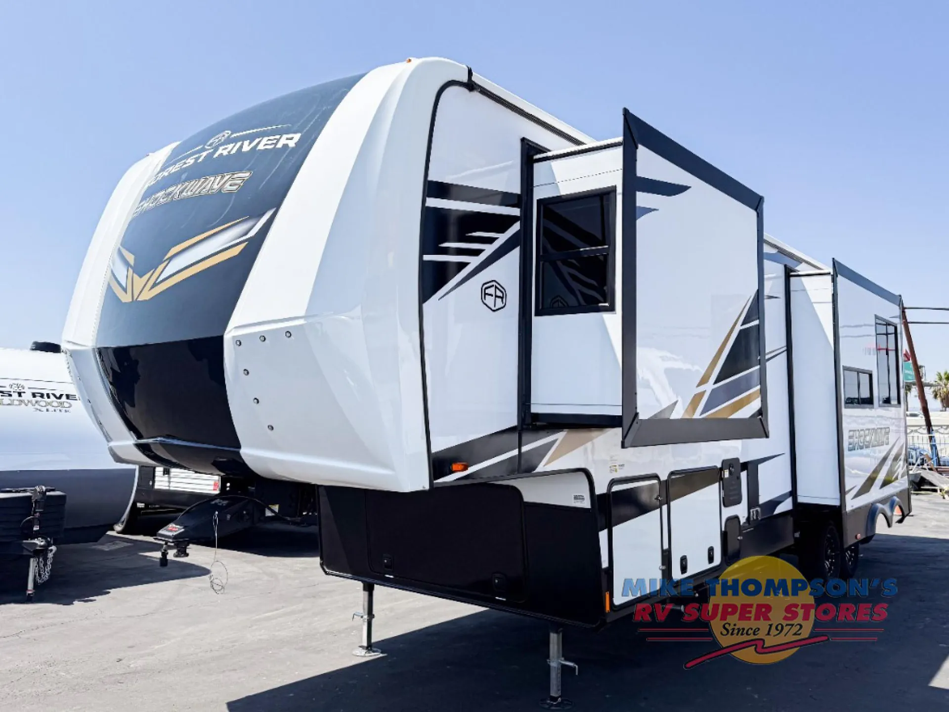 2025 Forest River Shockwave 3216GX - Photo 4