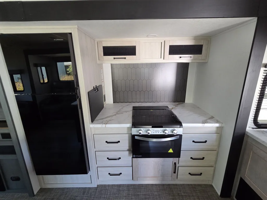2027 Forest River Solaire 3380RLBT, Photos photo 19