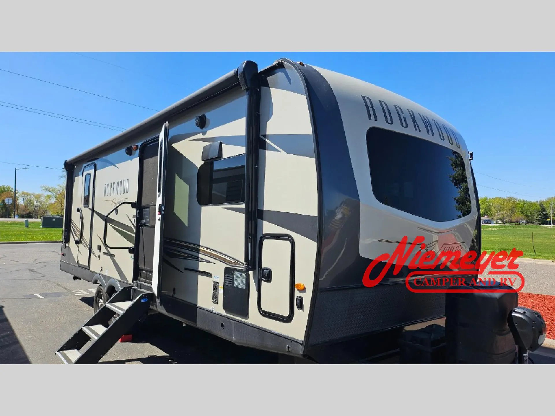 2022 Forest River Rockwood Ultra Lite 2608BS - Photo 3