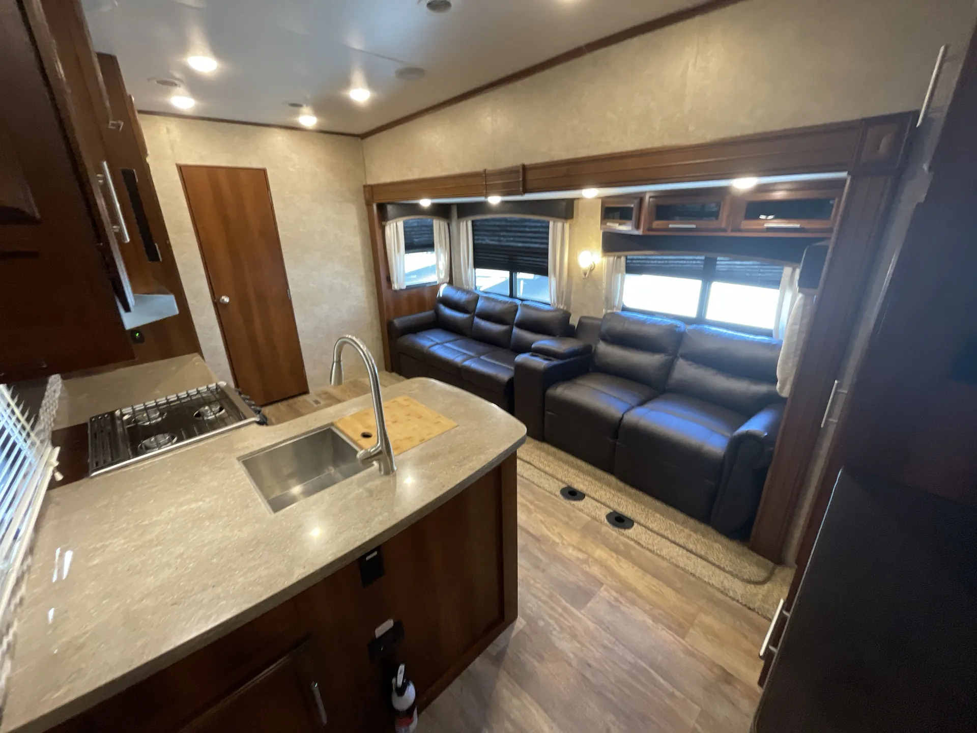 2018 Jayco Eagle HT 29.5BHOK — living area main