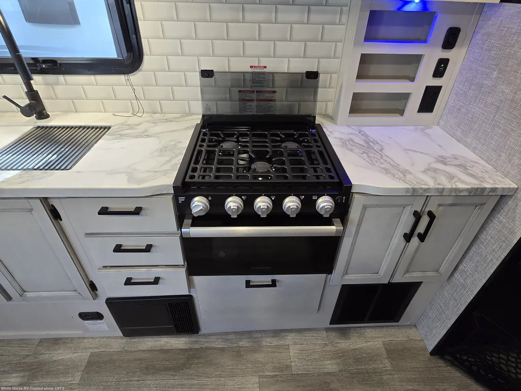 2022 Jayco White Hawk 25MBH, Photos photo 14