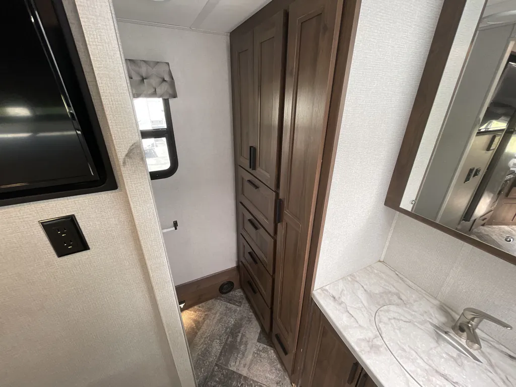 2021 Forest River Sunseeker 2440DS, Photos photo 19