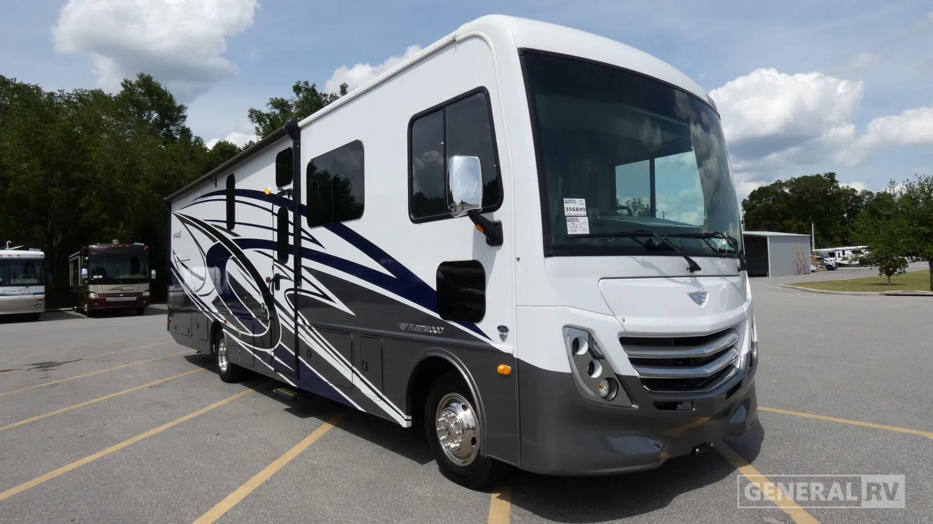 2024 Fleetwood Flex 34J - Photo 2