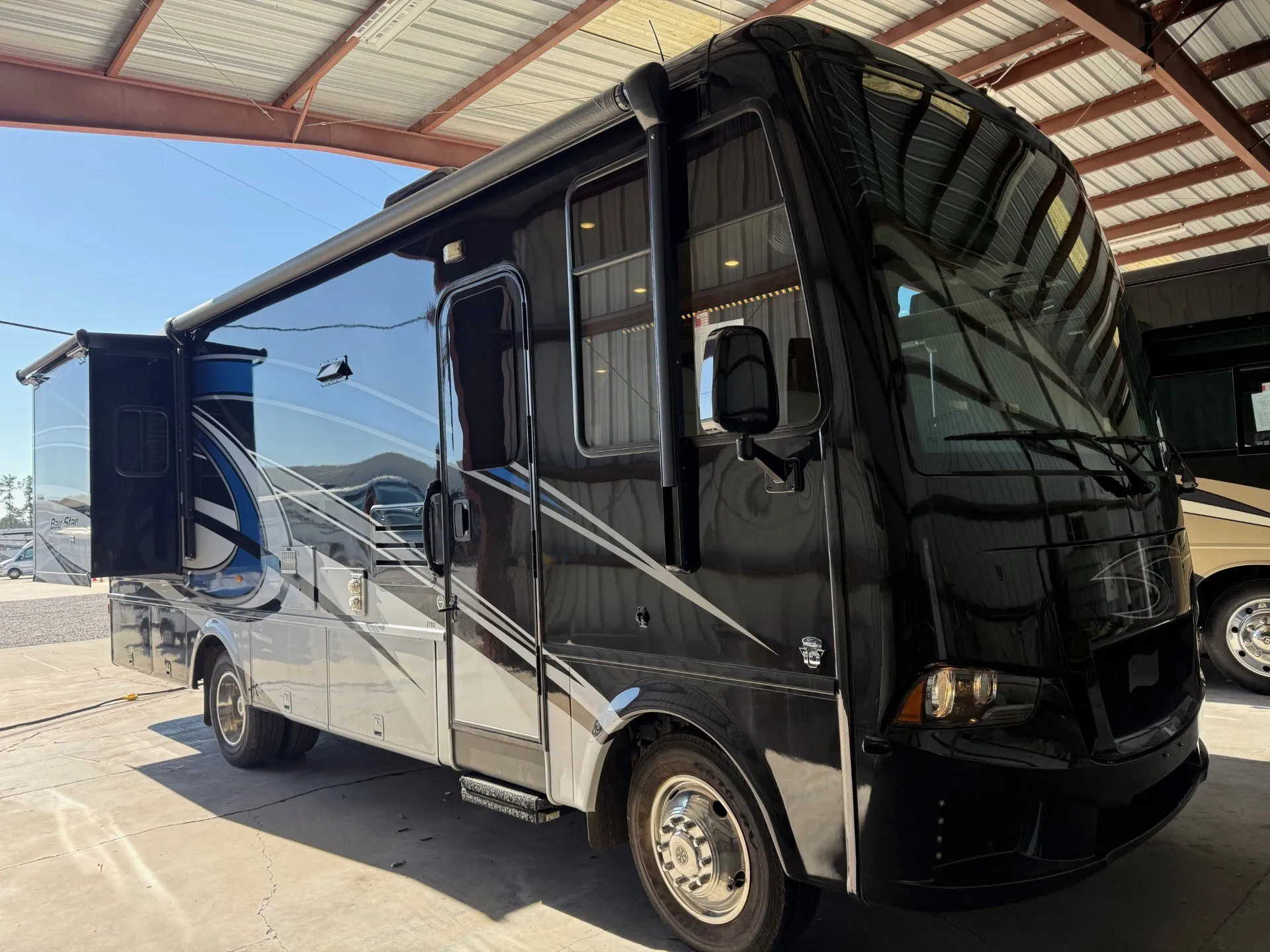2020 Newmar Bay Star Sport 2702 - Photo 2