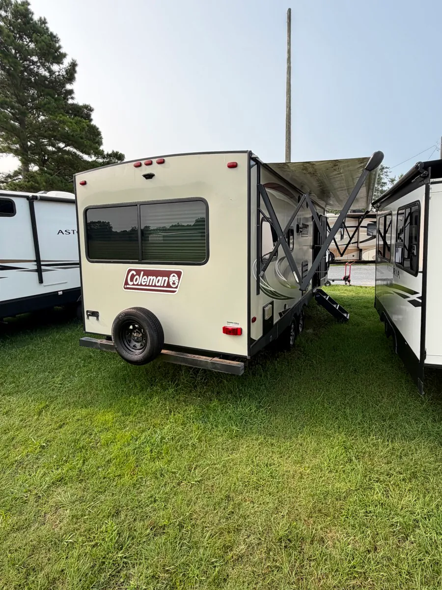 2020 Dutchmen Coleman Light 2515RL - Photo 4