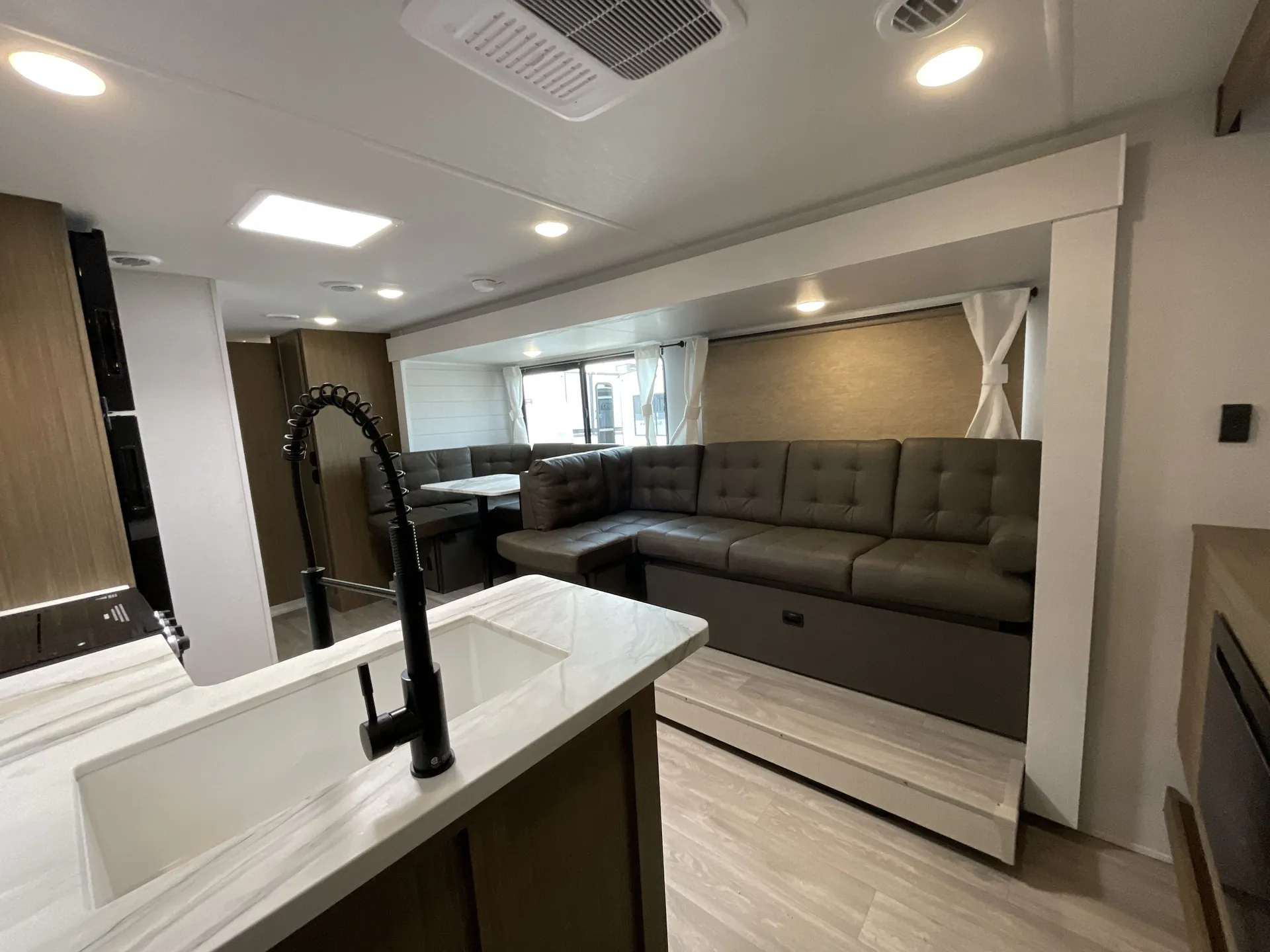 2027 Forest River Salem Cruise Lite 28VBXL — living area main