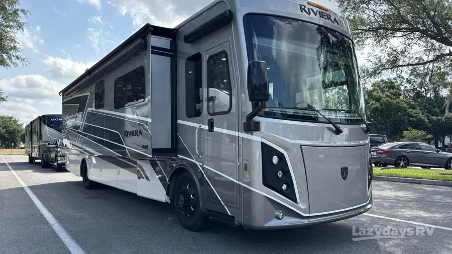 2026 Thor Motor Coach Riviera 38RB - Photo 2