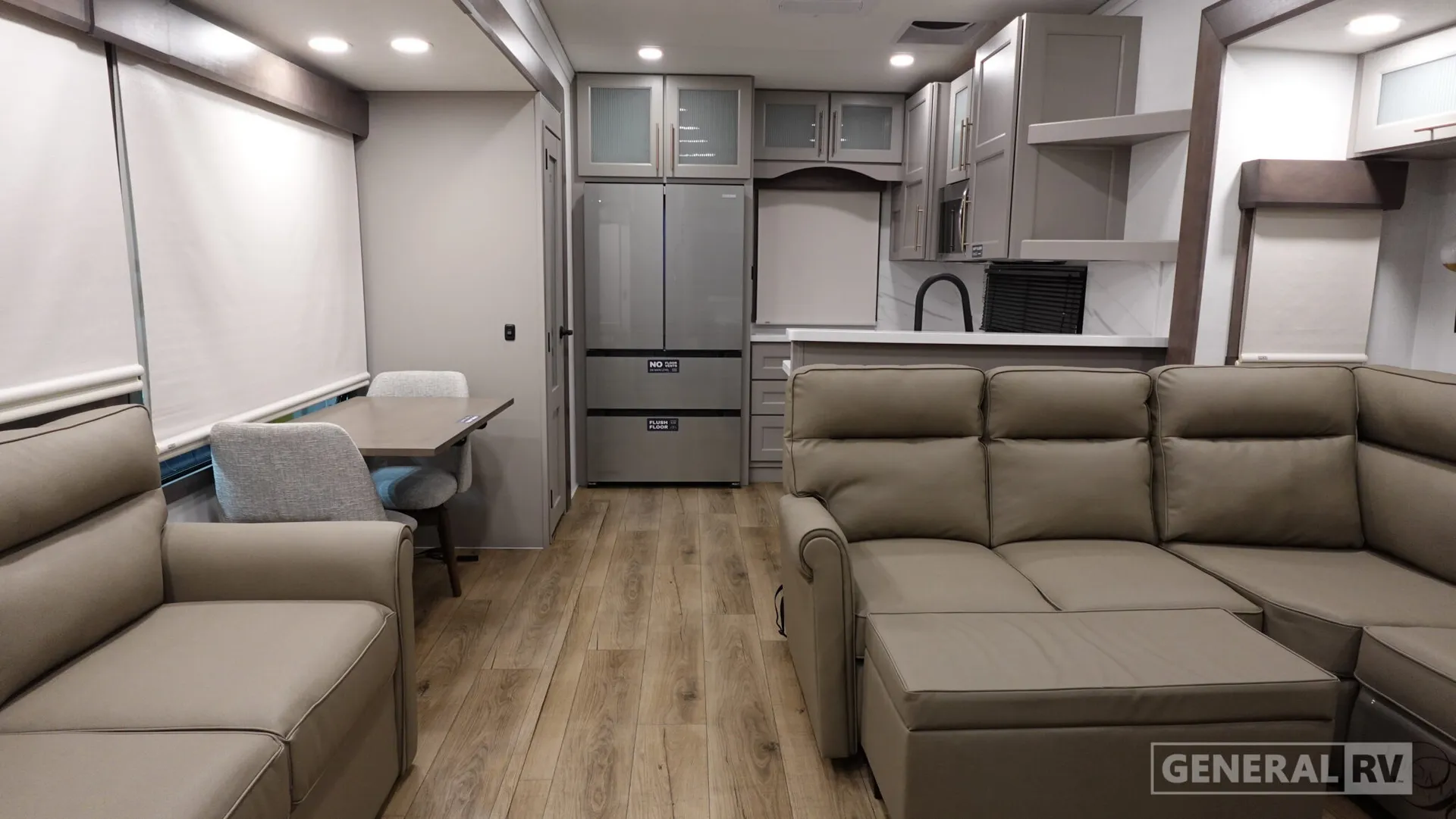 2026 Alliance RV Paradigm 382RK - Photo 3