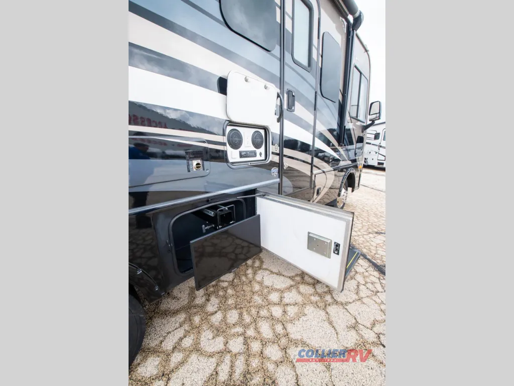 2015 Fleetwood Flair 26E, Photos photo 31