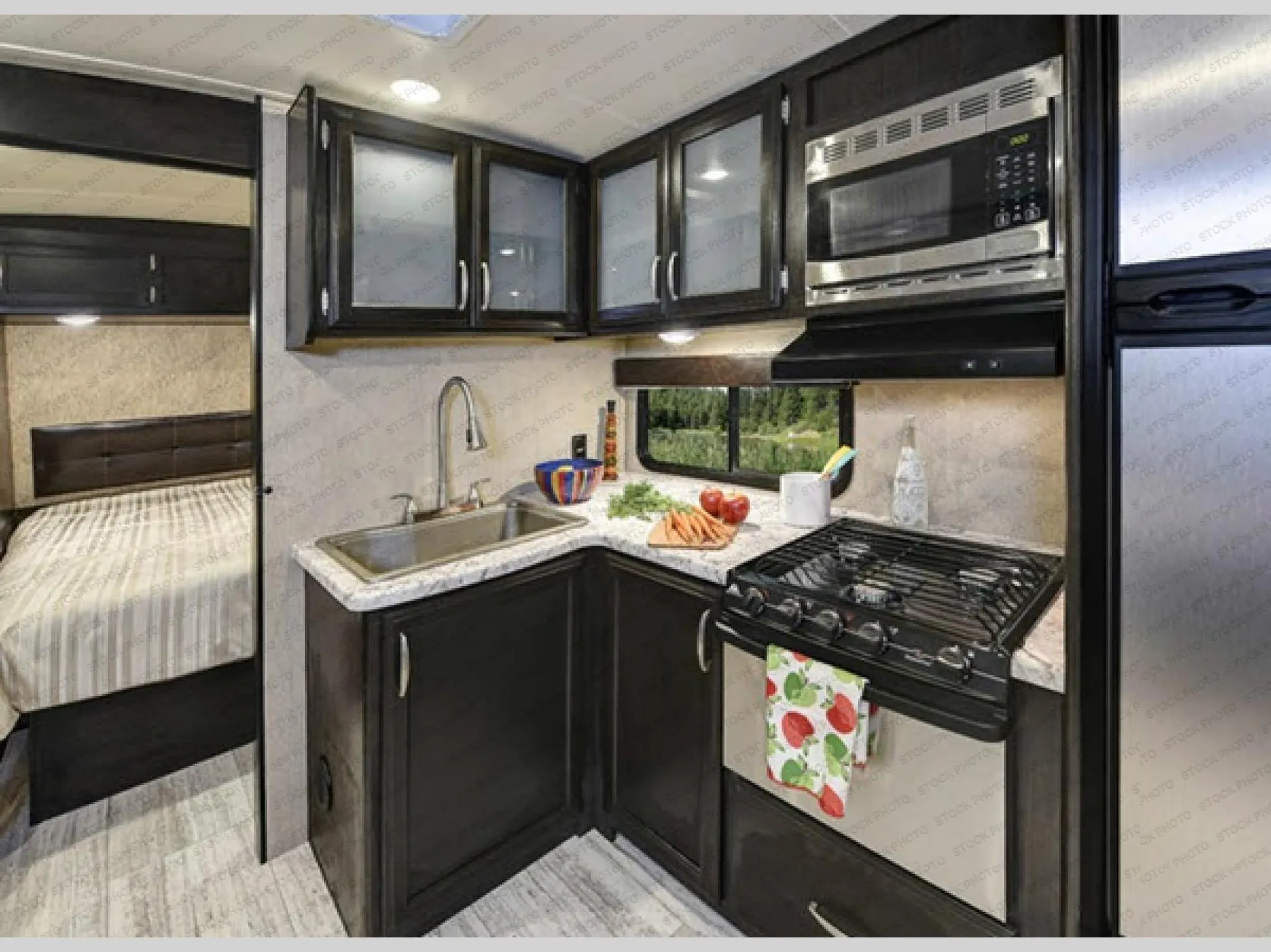 2017 Grand Design Imagine 2800BH - Photo 4