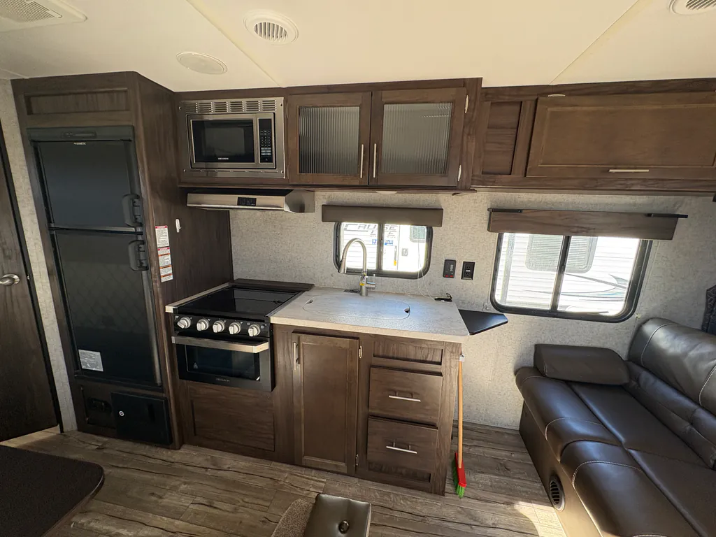 2019 Forest River Cherokee Grey Wolf 26DJSE, Photos photo 14