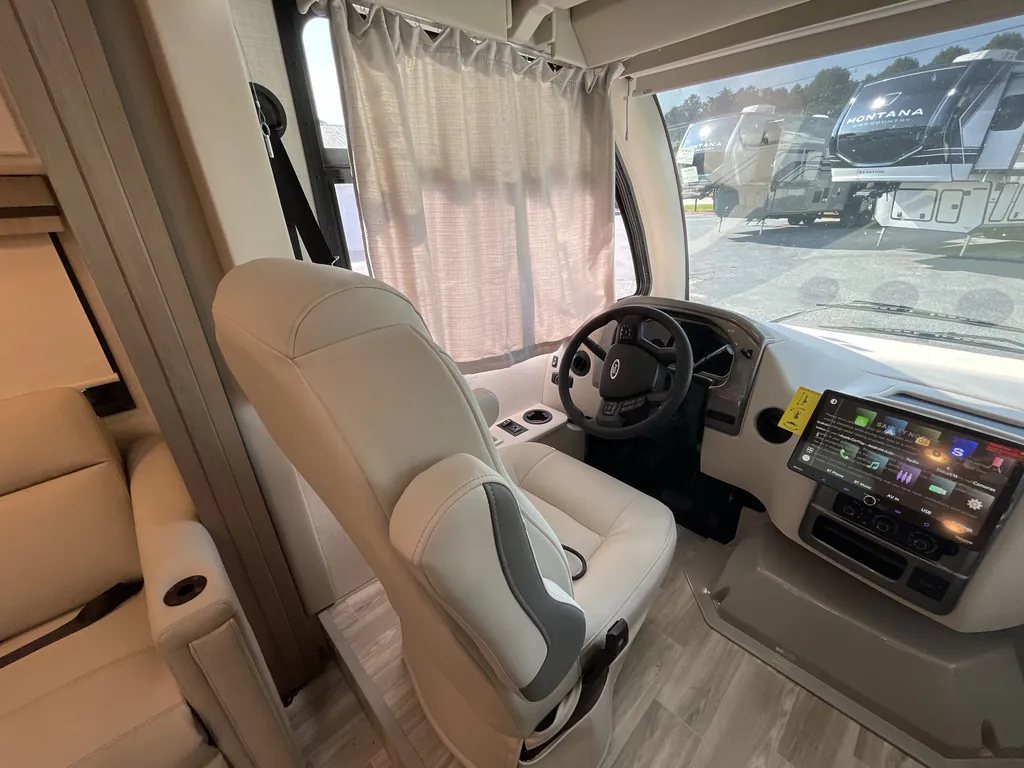 2026 Thor Motor Coach Axis 26.2, Photos photo 13
