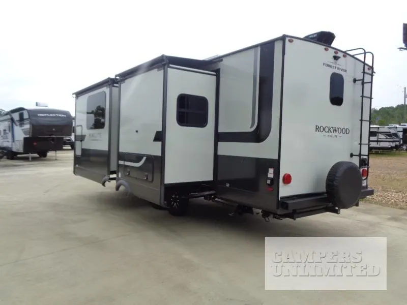 2027 Forest River Rockwood Mini Lite 2523MBR - Photo 4