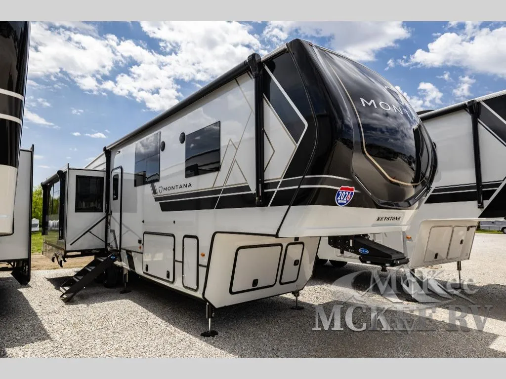 2026 Keystone Montana 3231CK - Photo 2