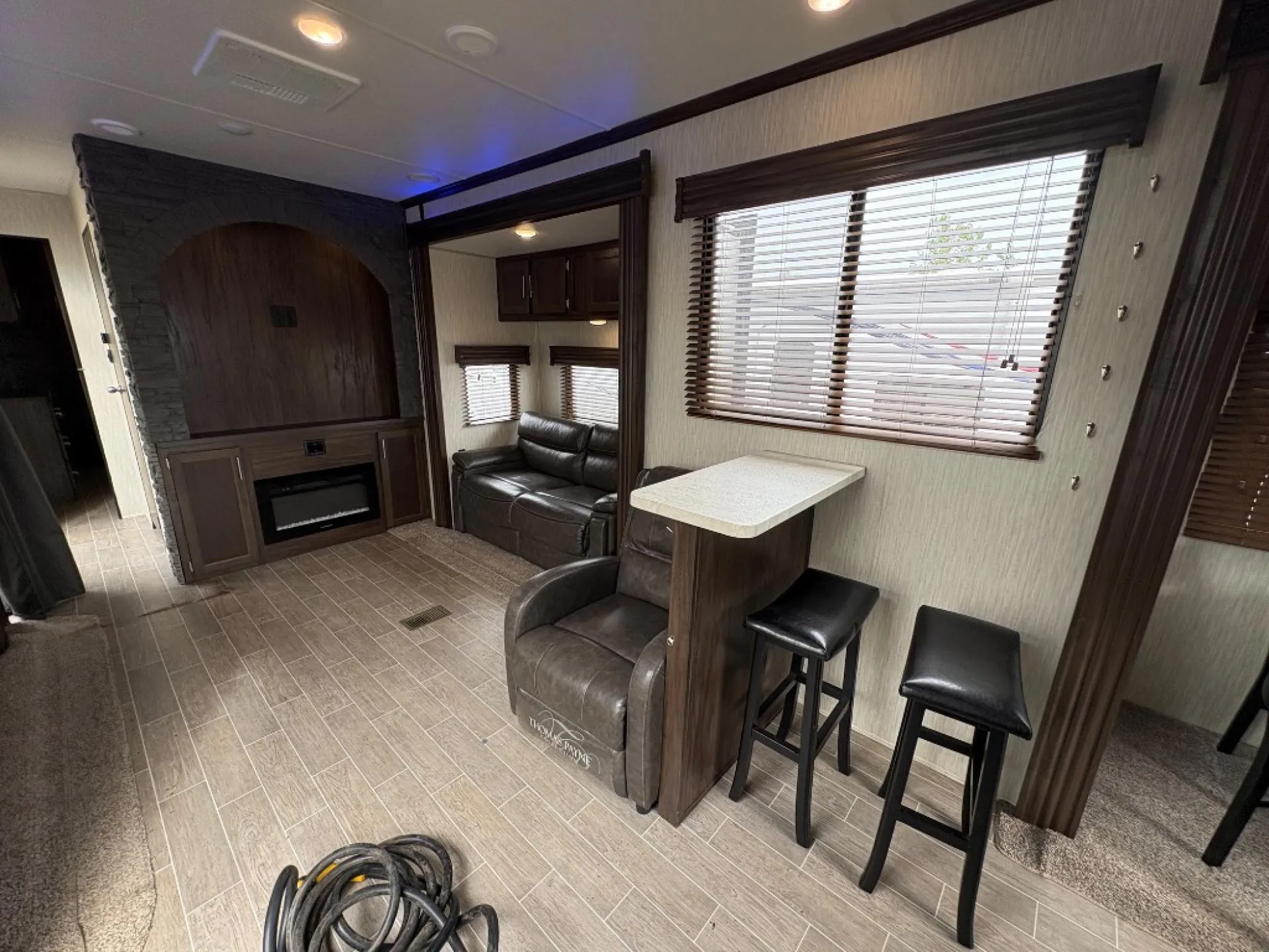 2020 Forest River Cherokee 39CL — Photo 6